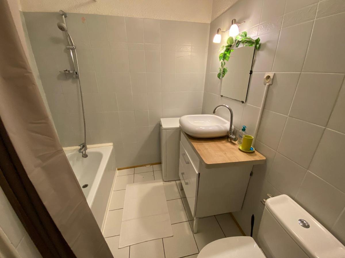 Apartment Au Pied De La Cite, T3 Au Calme